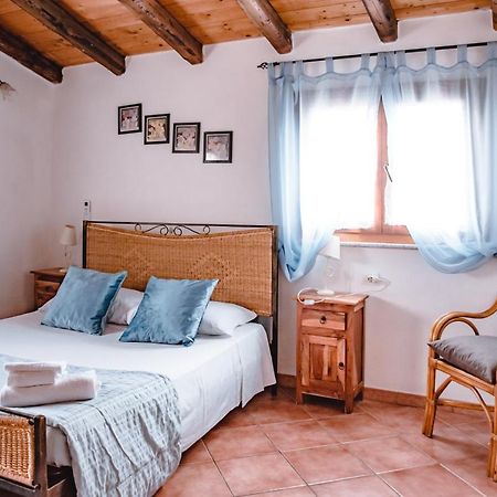 Bed and Breakfast Sa Ruscitta Сант'Антьоко Екстер'єр фото