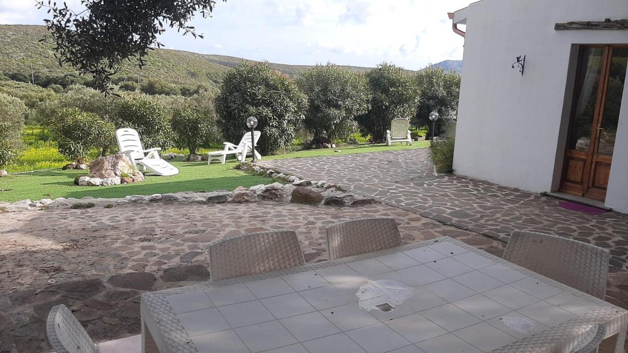 Bed and Breakfast Sa Ruscitta Сант'Антьоко Екстер'єр фото